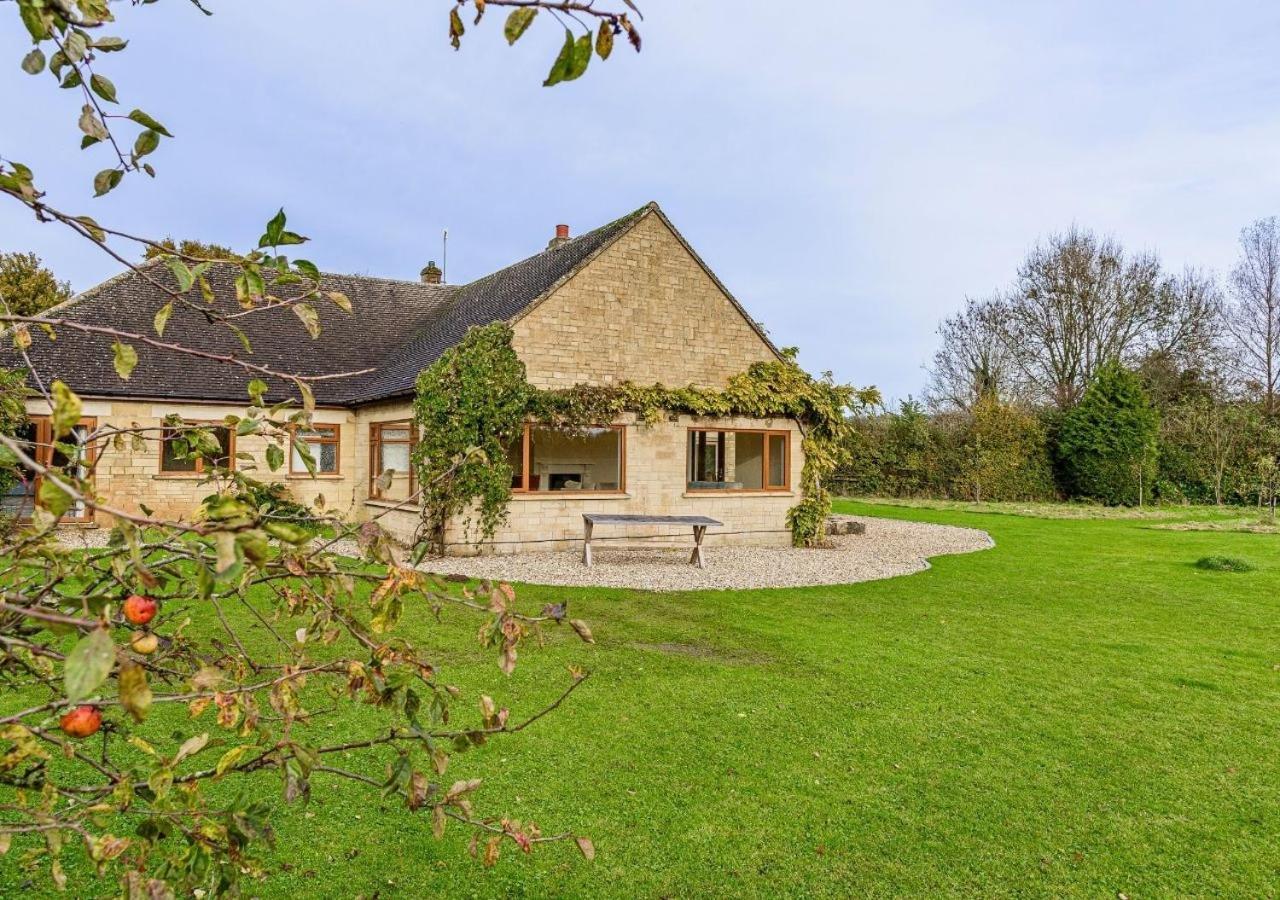 Charming 3Bd Cotswolds Family Retreat Villa Bourton-on-the-Water Bagian luar foto