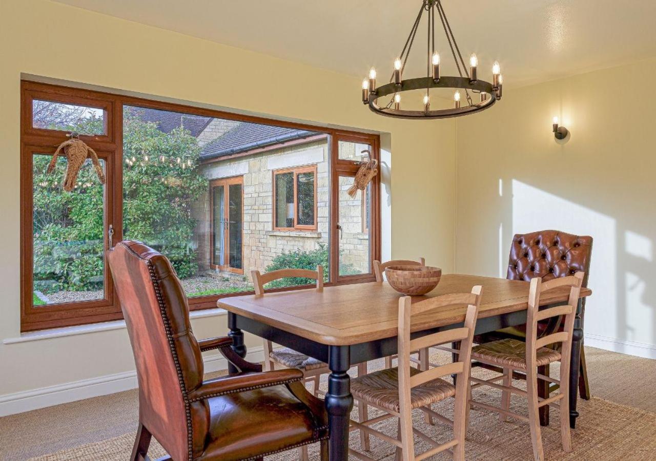 Charming 3Bd Cotswolds Family Retreat Villa Bourton-on-the-Water Bagian luar foto