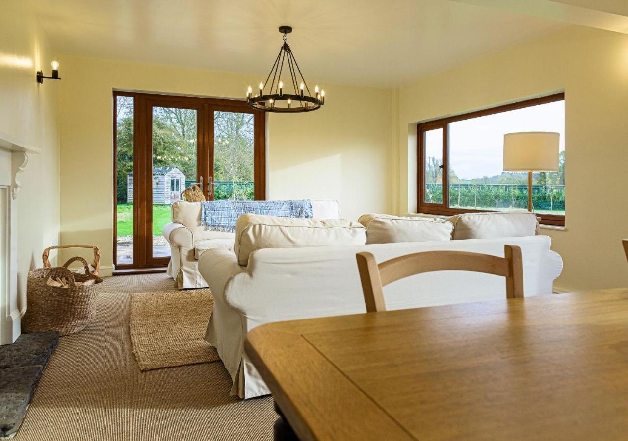 Charming 3Bd Cotswolds Family Retreat Villa Bourton-on-the-Water Bagian luar foto