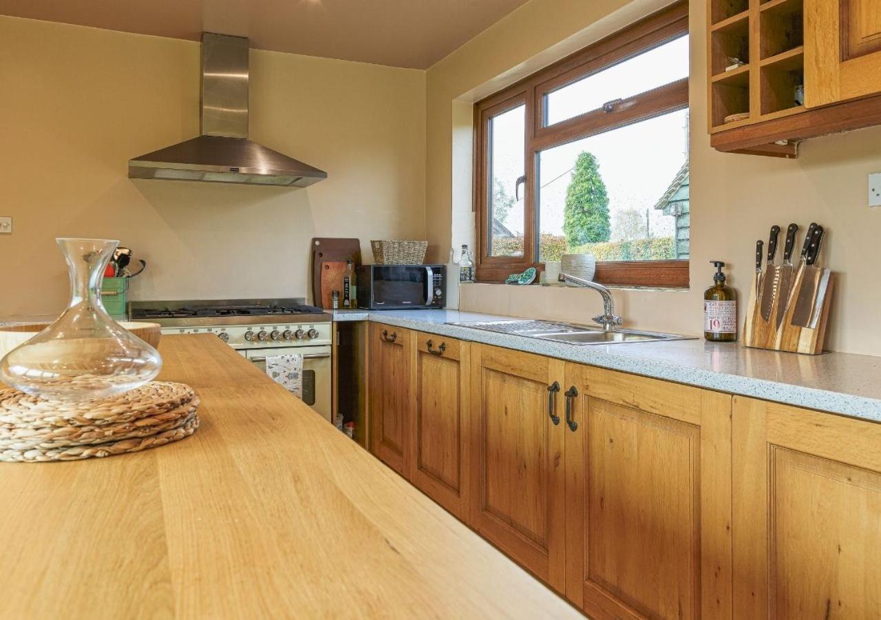 Charming 3Bd Cotswolds Family Retreat Villa Bourton-on-the-Water Bagian luar foto